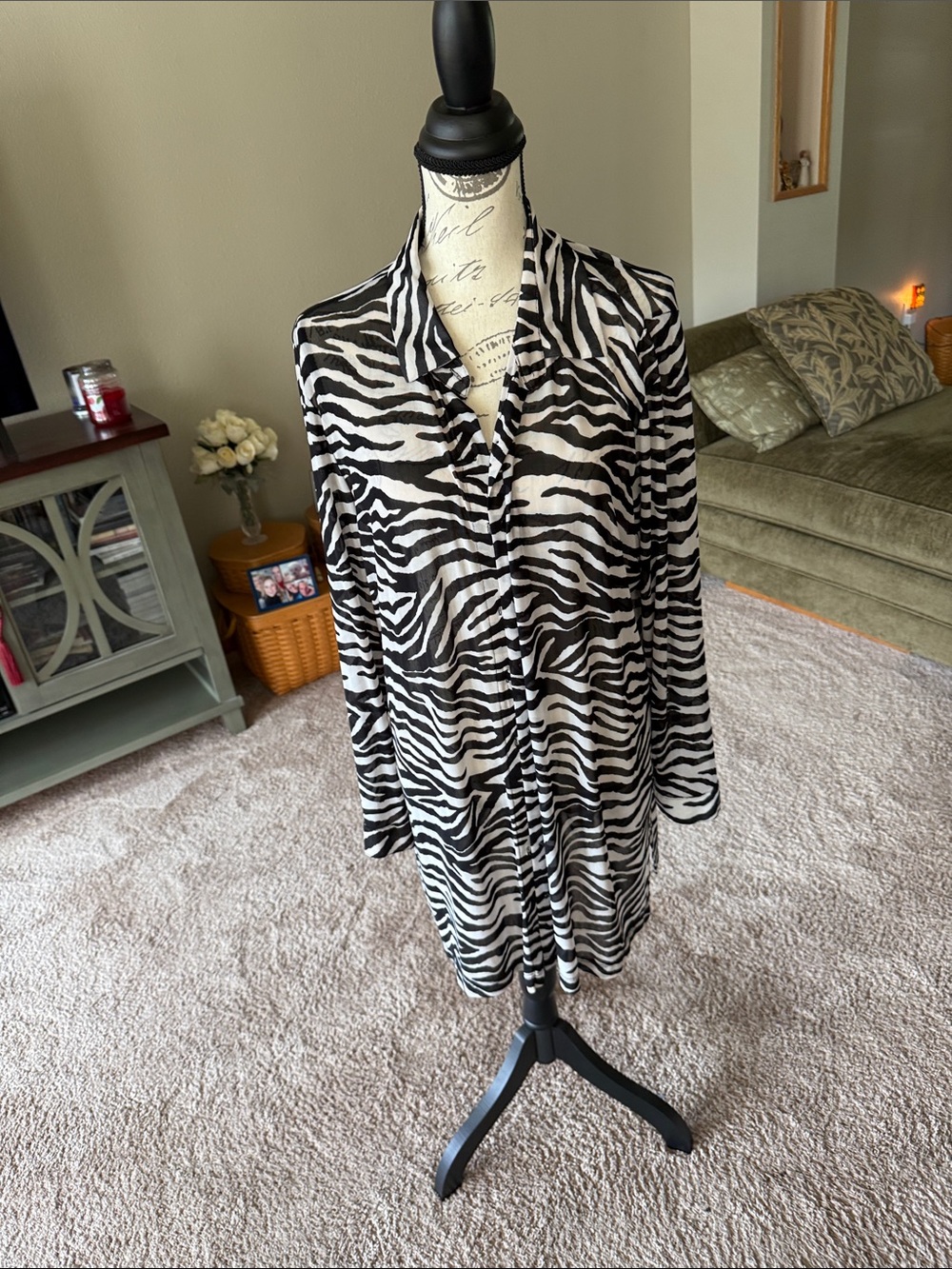 Chico's travelers size 3 Black and White stretchy Zebra Print Blouse